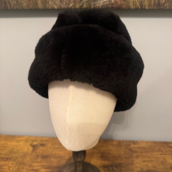 Brooks Brothers Black Mouton Lamb Fur Storm Hat Visor USA Made Large